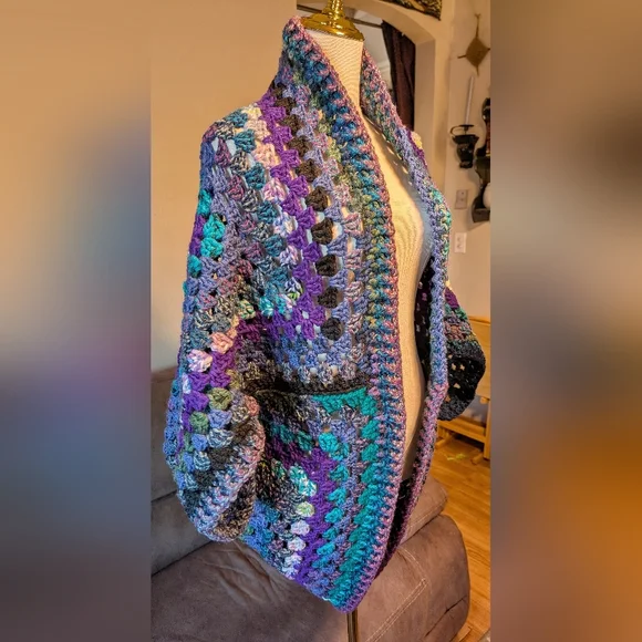 NEW, Crochet granny square cardigan, handmade, Size Large-2XL - Picture 2 of 7